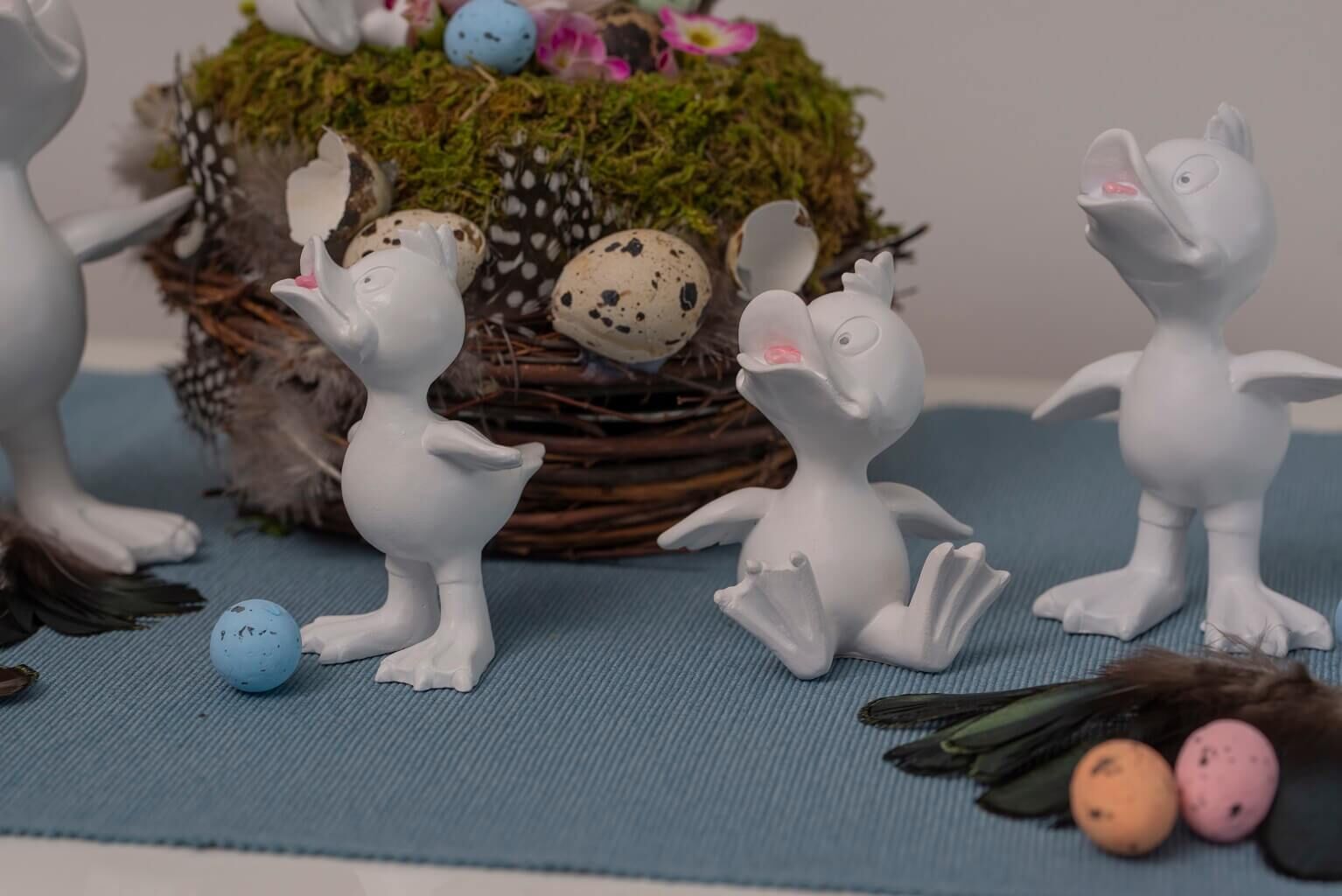 Küken Pedro S stehend