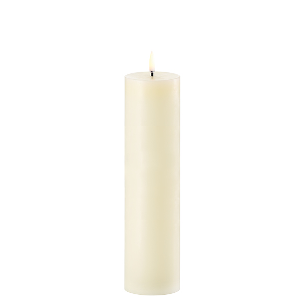 UL-PI-IV06025 Uyuni LED Stumpenkerze 5,8 x 22cm ivory