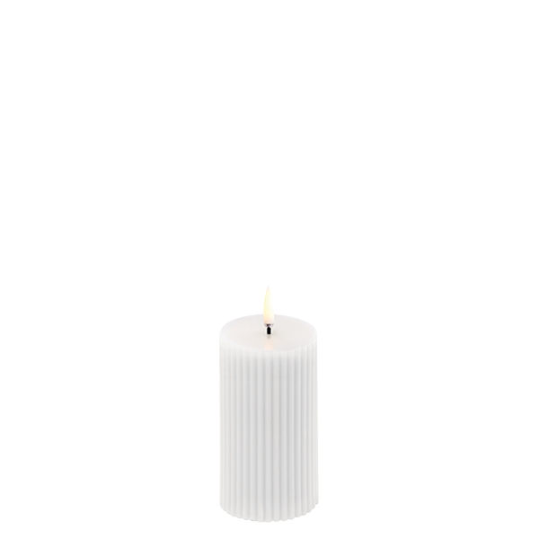 UL-PI-NWG06010 Uyuni LED Stumpenkerze 5,8x10cm Nordic White geriffelt