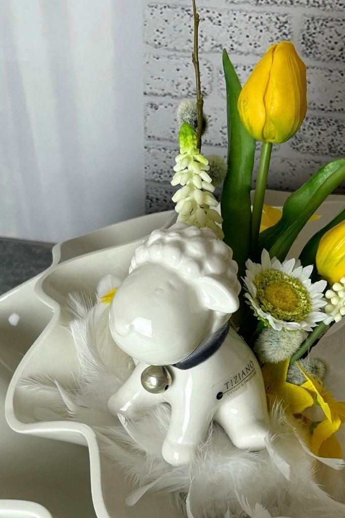 Lamm Tonja mit Glöckchen 10cm cremeweiß