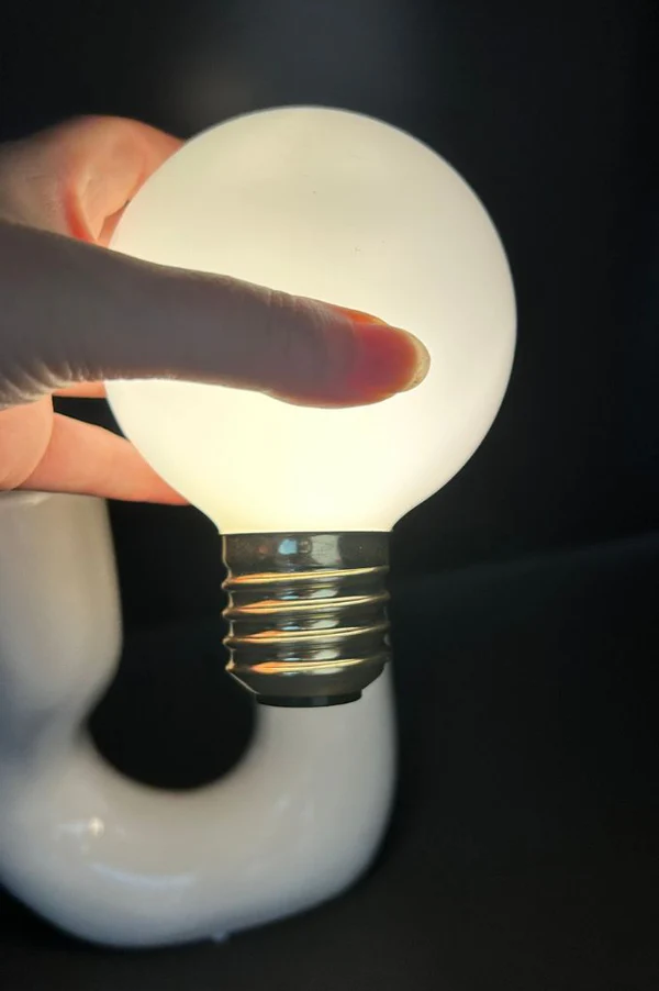 Deko Glühbirne LED mit Kabel USB 9,5cm