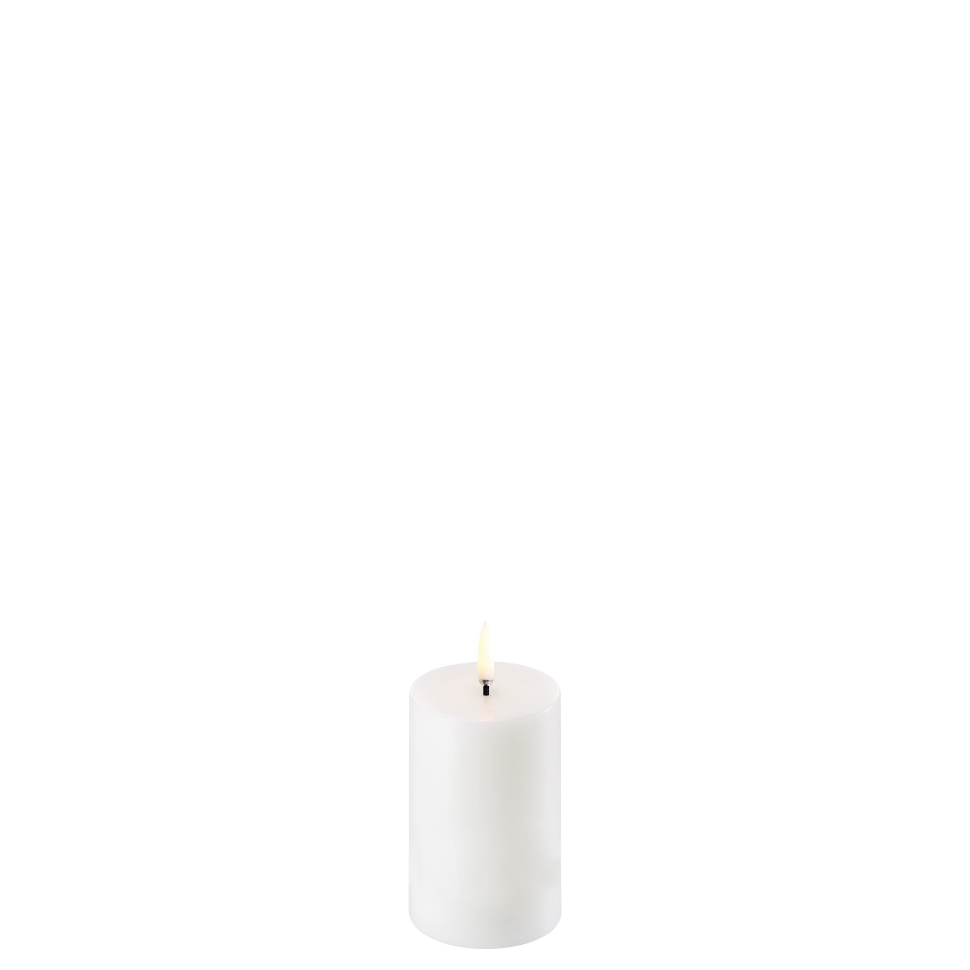 UL-PI-NW0506-largeotto12 Uyuni LED Stumpenkerze 5x7,5cm nordic white
