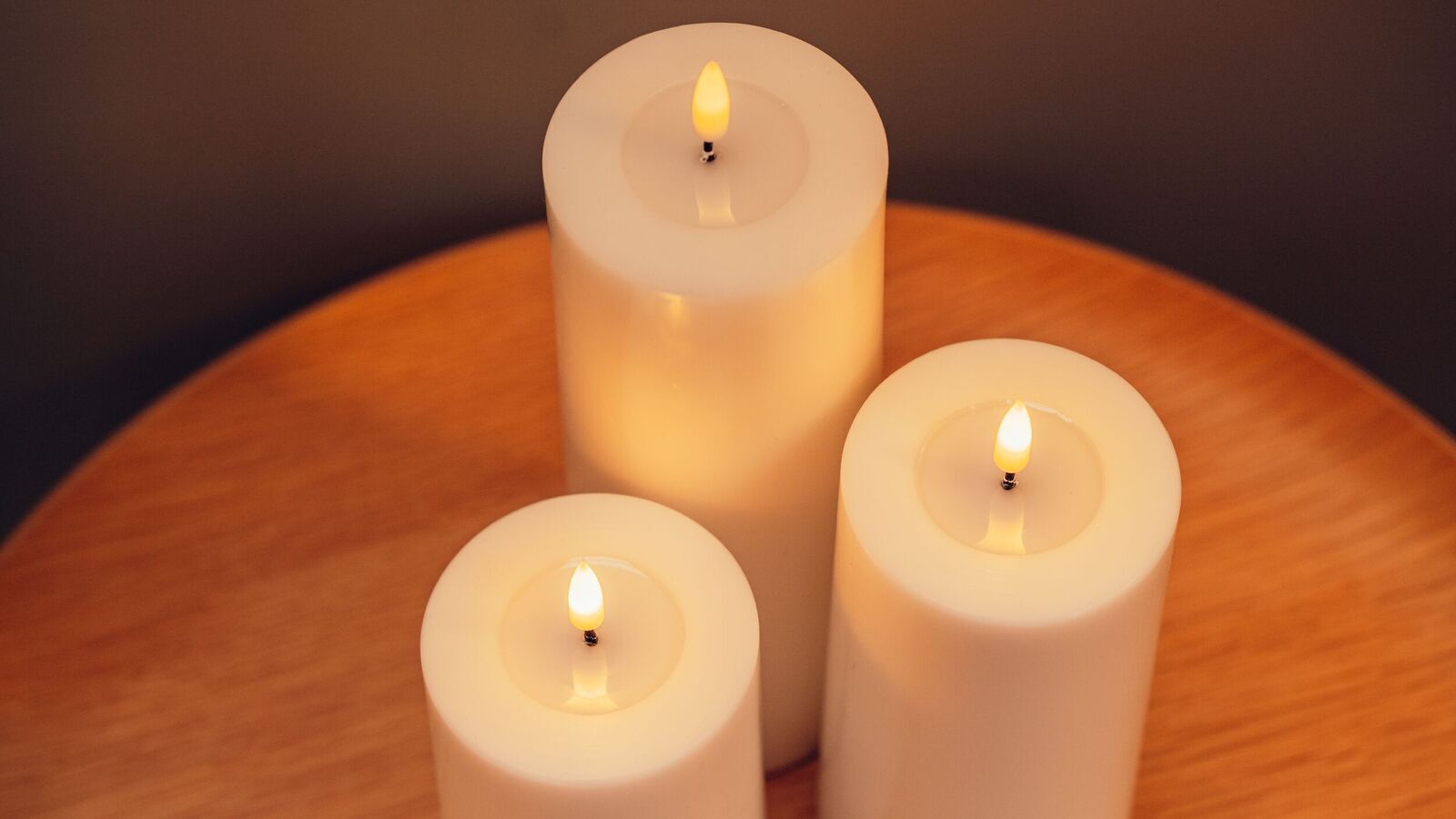 RMP00776 Stumpenkerze LED creme 10 x 15cm