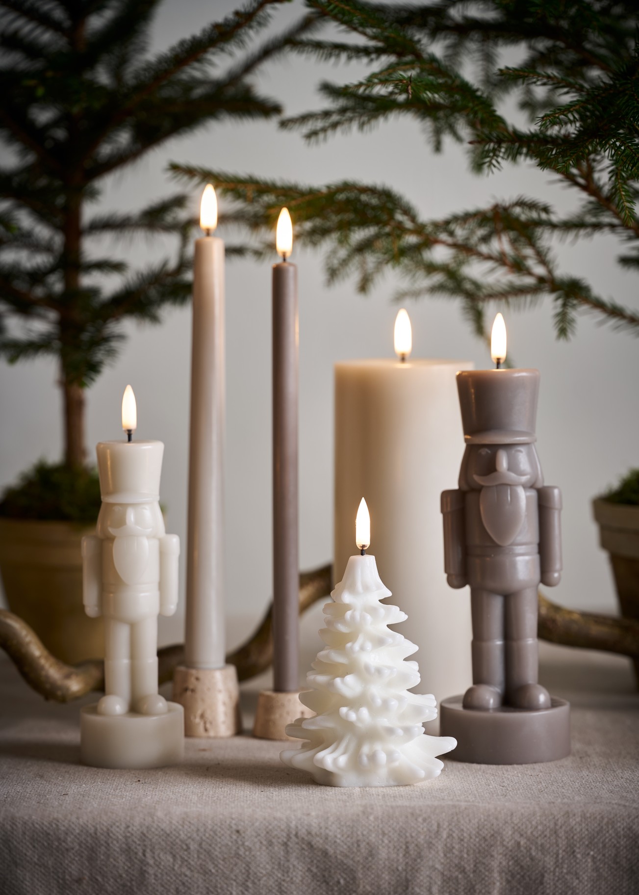 Uyuni LED Kerze Nutcracker oyster grey 6x16,5cm