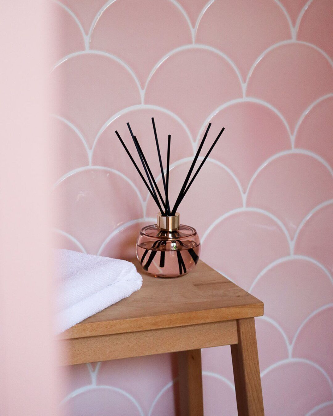 7487-HOLLY-BOUQUET-NUDE-A-1 Holly Nude - Pudriger Amber Raumduft Diffuser