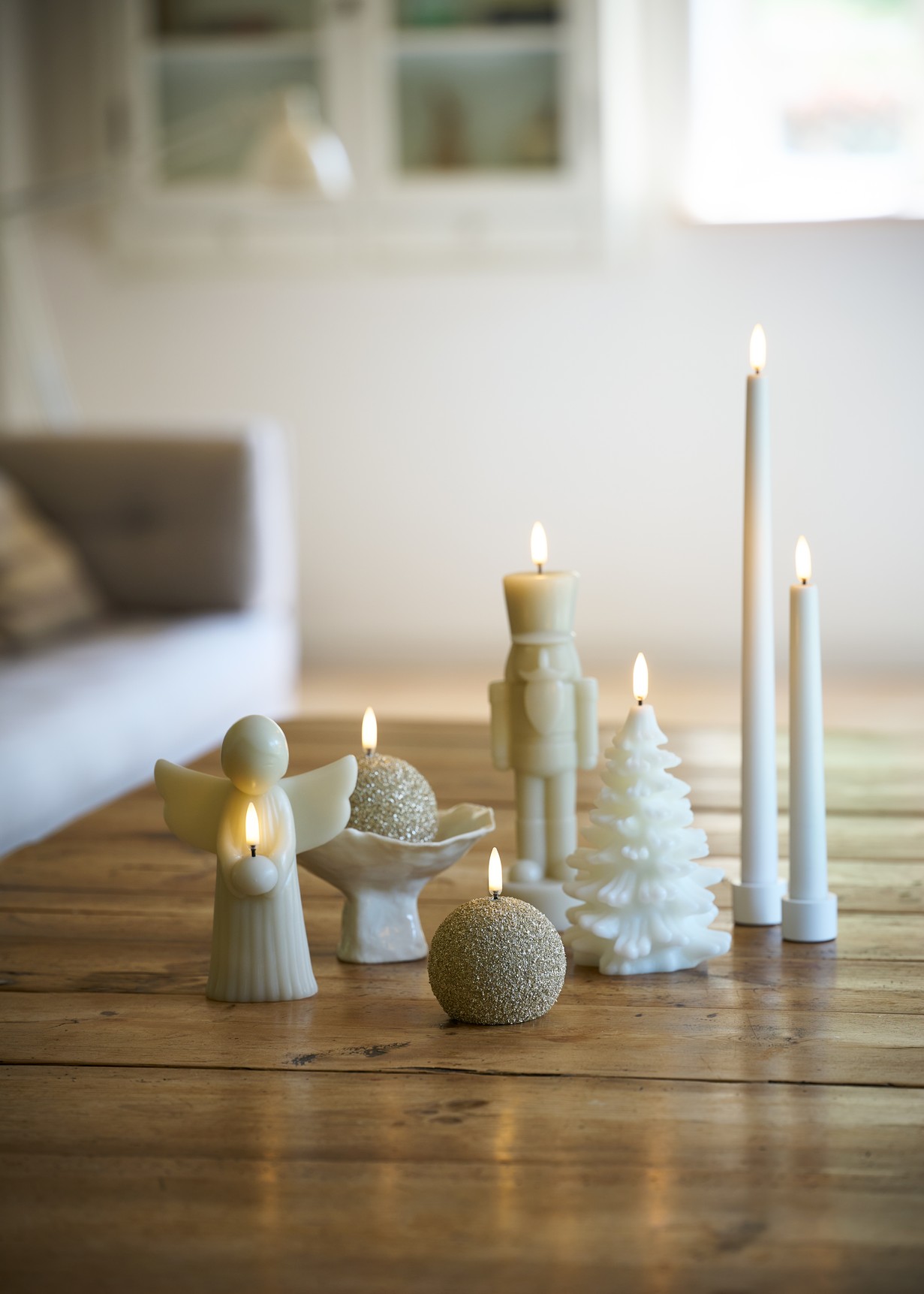 Uyuni LED Kerze Nutcracker oyster grey 6x16,5cm Uyuni LED Kerze Nutcracker oyster grey 6x16,5cm