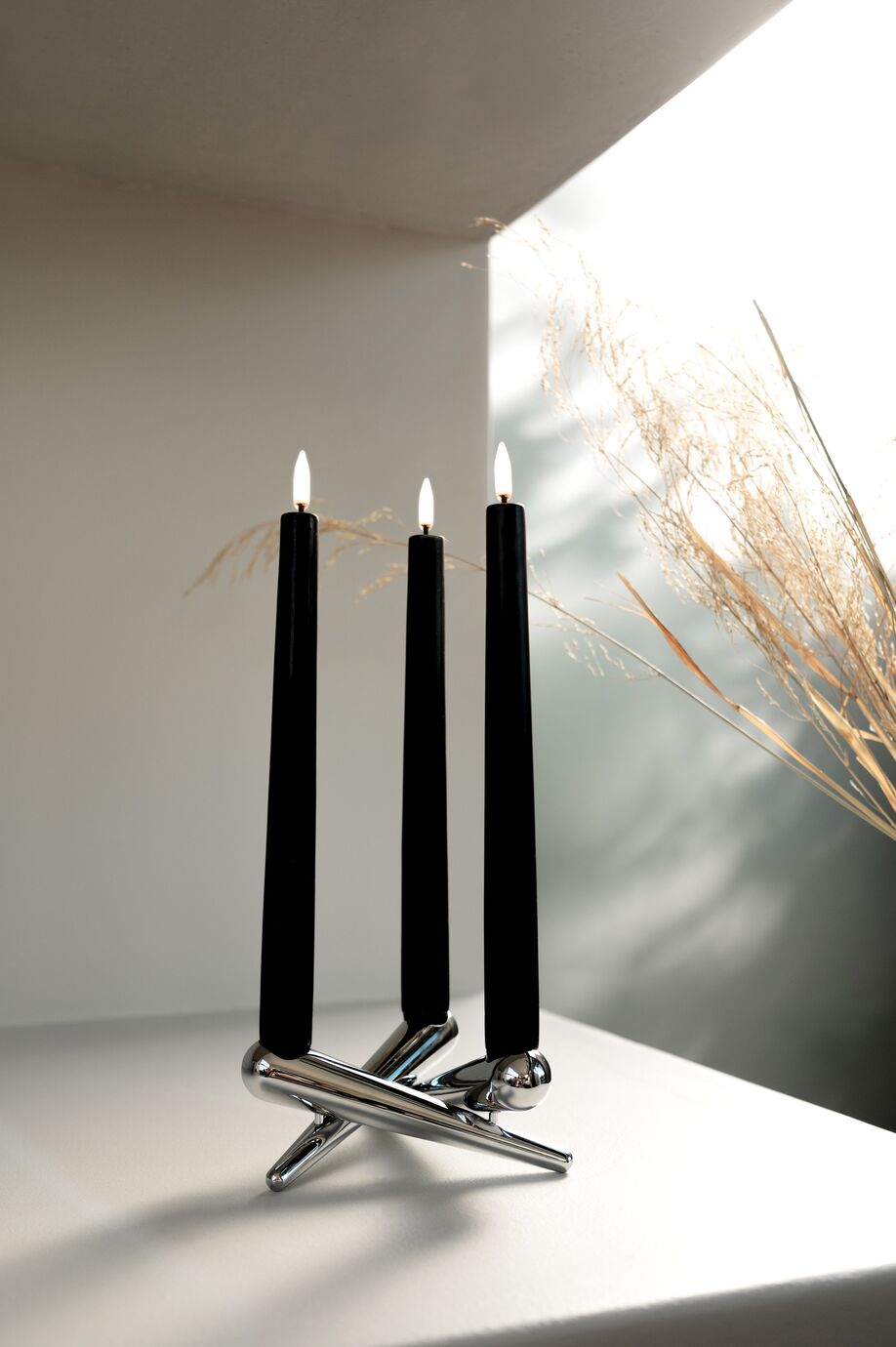 Uyuni-UL-PI-PB02325-2-Coloured-Taper-Candles-7 Uyuni LED Tafelkerze 15cm Plain Black 2 Stück