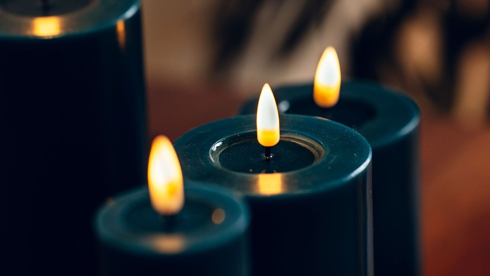 RMP00895-1 Stumpenkerze LED petrol 5 x 20cm B-Ware