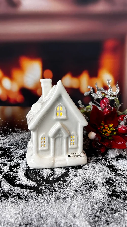 Lichthaus Cascata mit Schnee 10cm LED cremeweiß Lichthaus Cascata mit Schnee 10cm LED cremeweiß