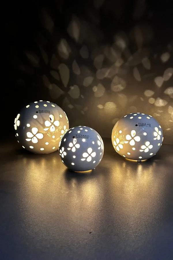 Lichtkugel Pallina Glücksblatt 10cm LED creme Lichtkugel Pallina Glücksblatt 10cm LED creme