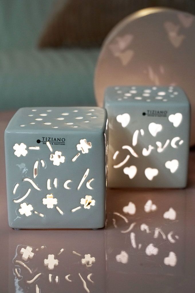 padova-wuerfel-led-dunkel-licht-englisch Würfel Tuardo 9cm Liebe LED creme