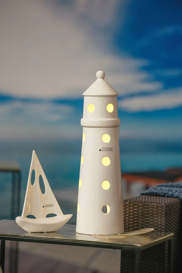 Leuchtturm Farol LED cremeweiß 41cm