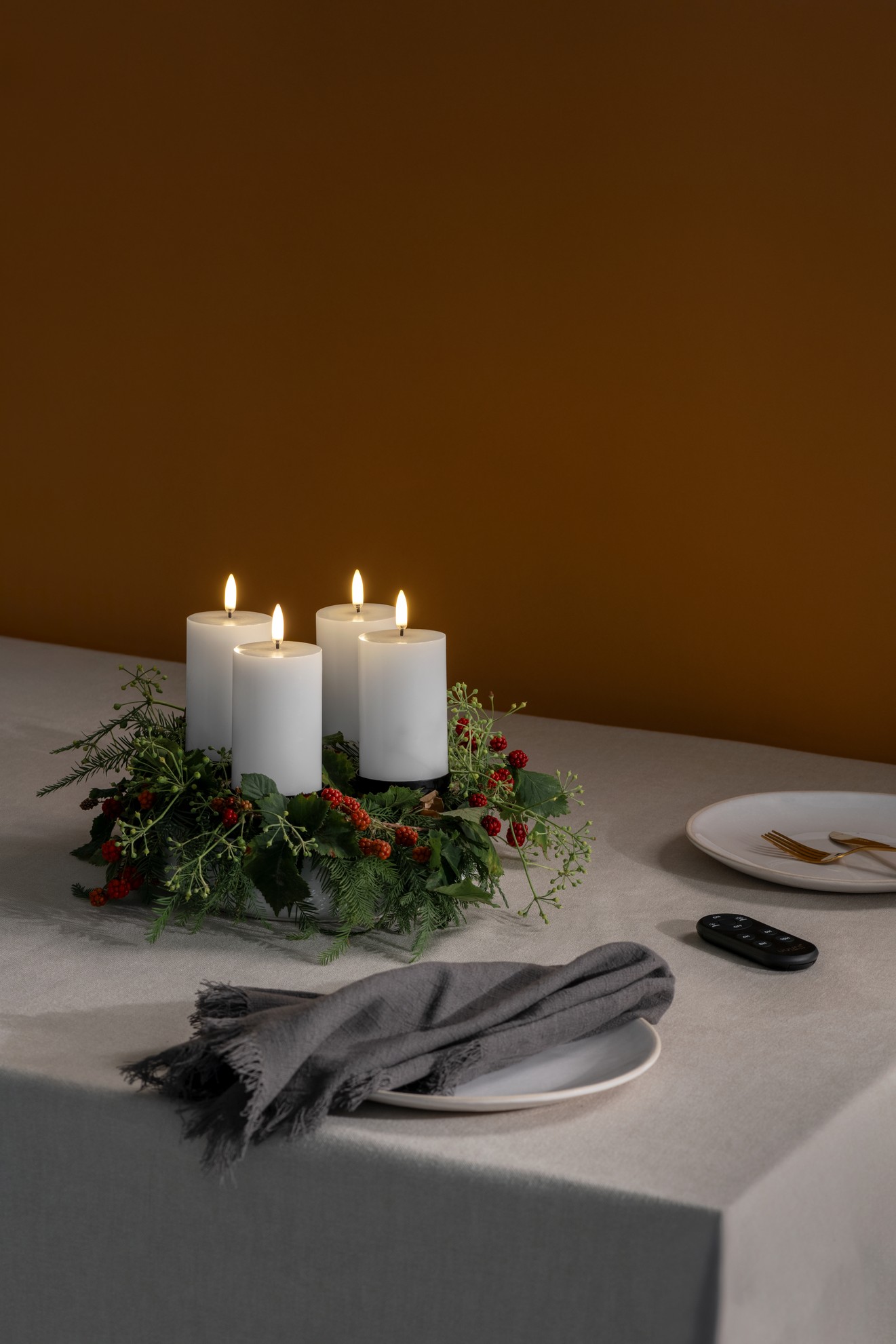 Uyuni Giftbox Pillar Stumpenkerze für Adventskranz nordic white