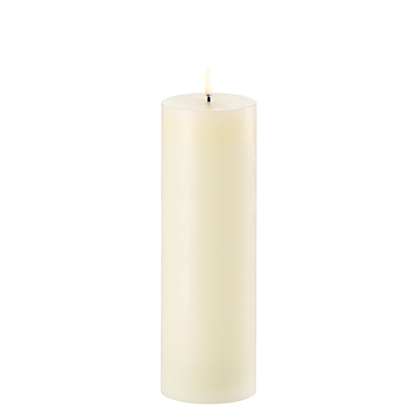 UL-PI-IV07025 Uyuni LED Stumpenkerze 7,3 x 22cm ivory