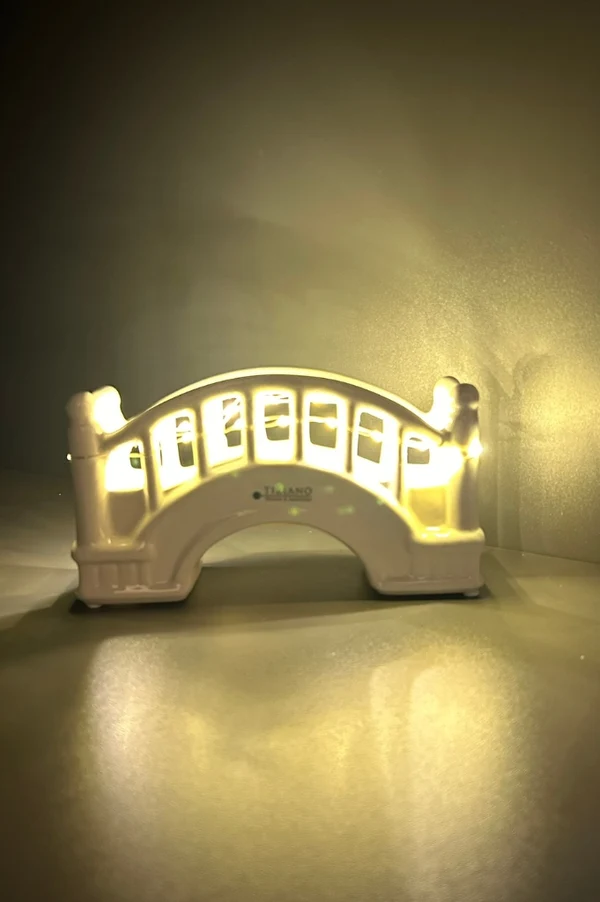 Deko Brücke Passagio LED 20cm Bridge, Miniature, Nachtlicht, Weißes Keramik, Gewölbtes Design