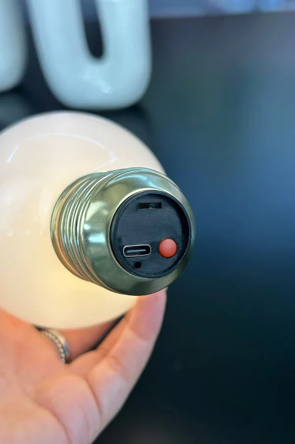 Deko Glühbirne LED mit Kabel USB 9,5cm