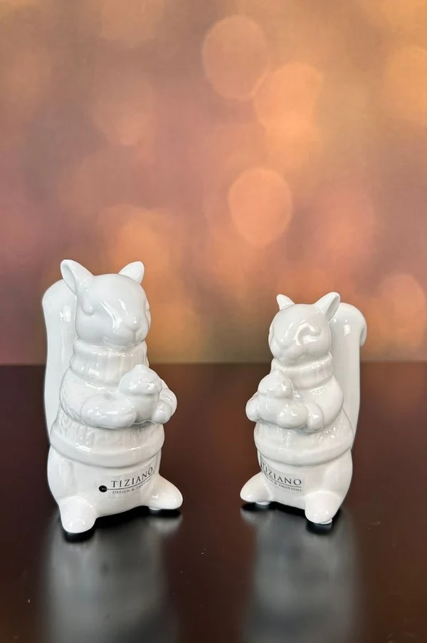 cat figurines, weihnachts?, weiße keramik, sitzende katzen, tiziano design