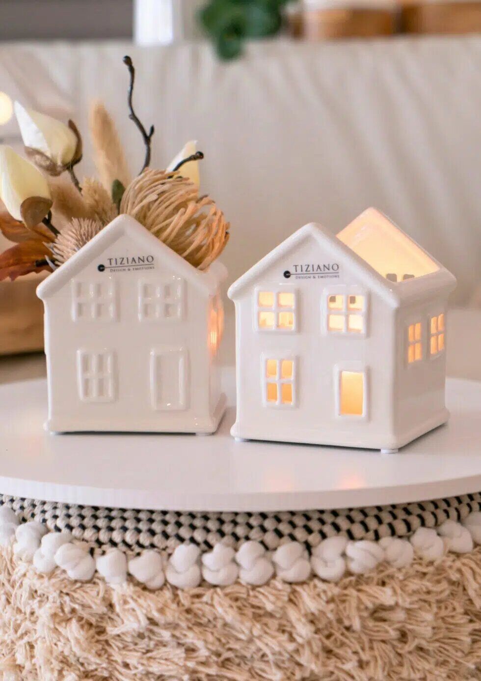 skade-teelichthaus-m-kuebel-980x1386 Teelicht Haus Skade cremeweiß 9cm